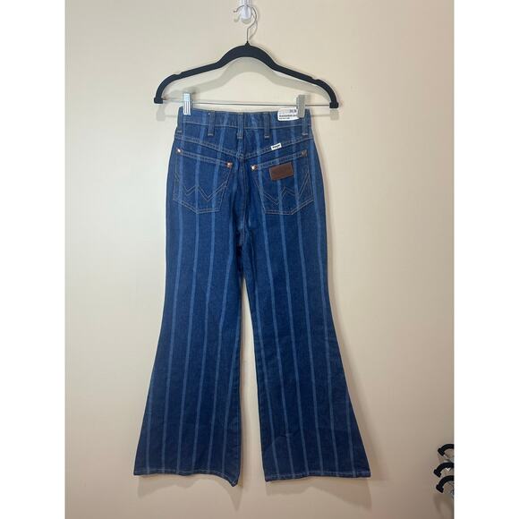 Wrangler NWT Wanderer 622 High Rise Flare Jeans Sz 24x30 Pin Stripe - Picture 4 of 6